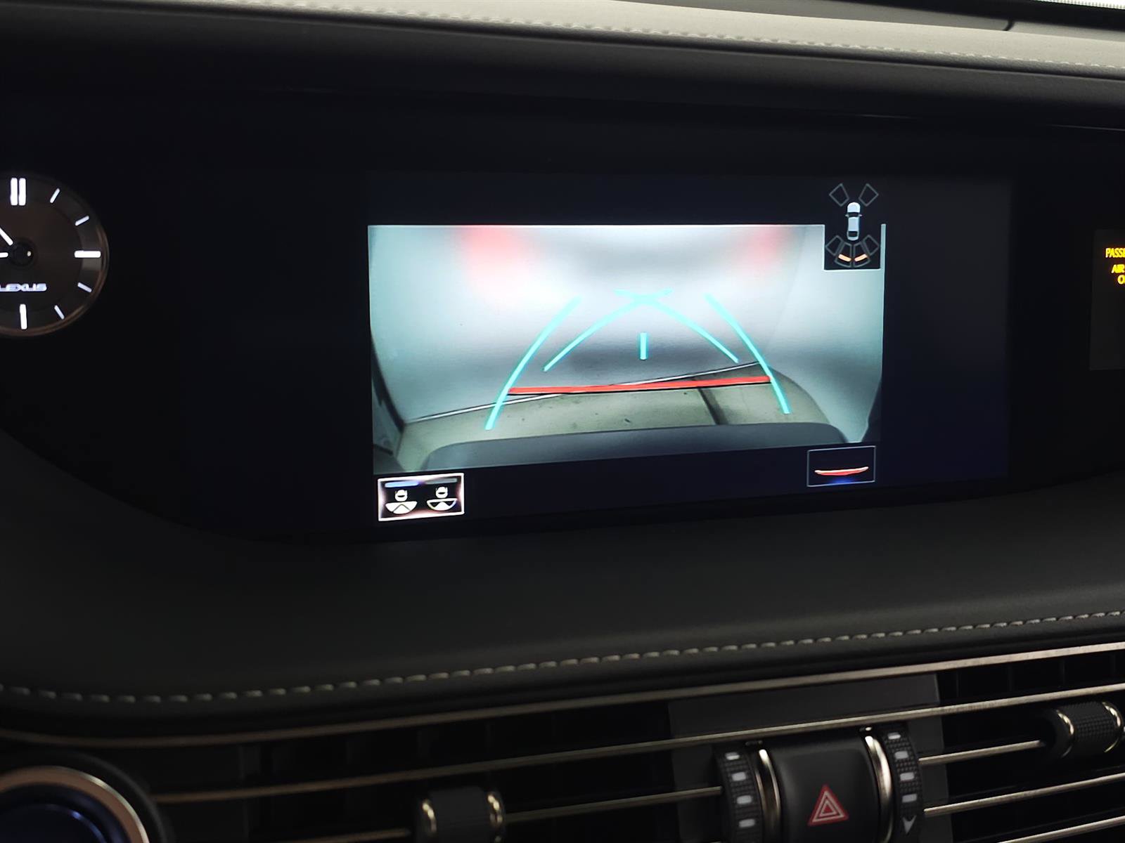 Used 2019 Lexus LS 500h AWD image 29