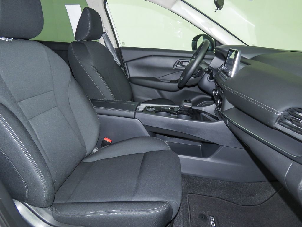 Certified 2025 Nissan Rogue S image 12