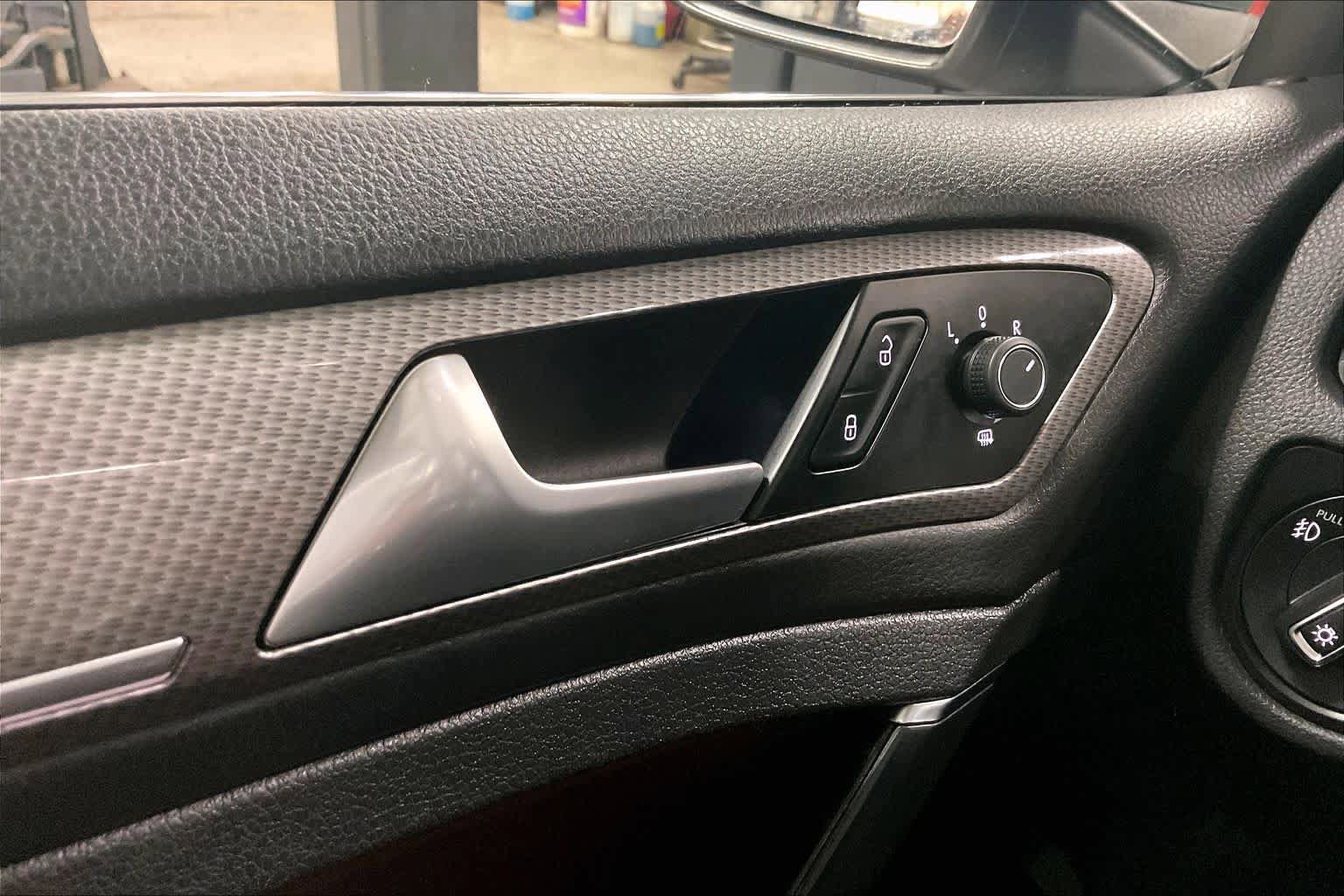 Used 2019 Volkswagen Golf Alltrack SE AWD/4WD image 34