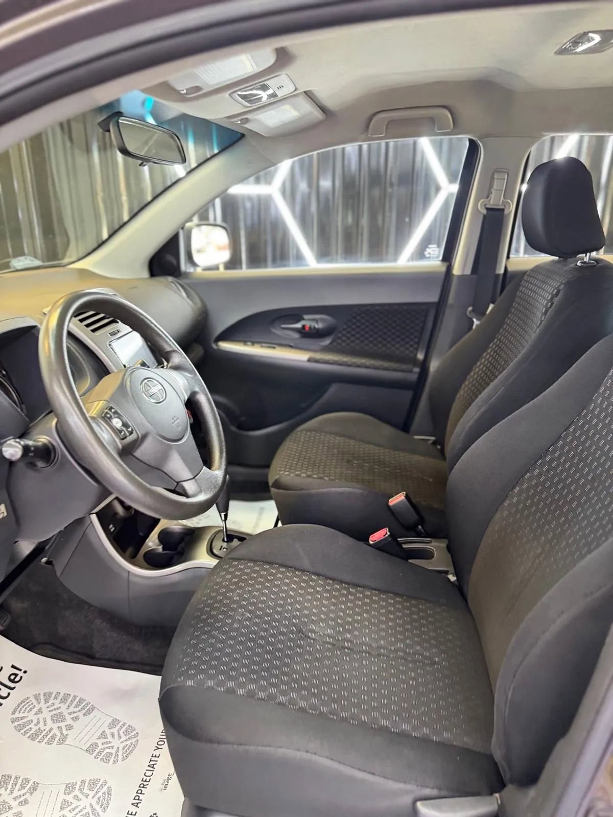 Used 2011 Scion xD Hatchback 4D image 31