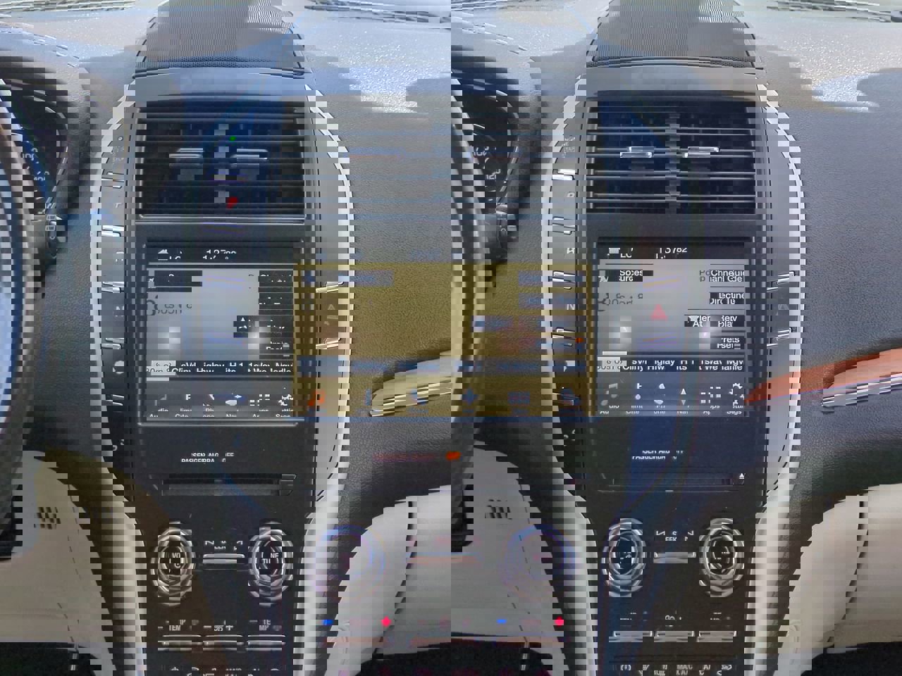 Used 2016 Lincoln MKC Reserve w/ Lincoln MKC Climate Package image 17