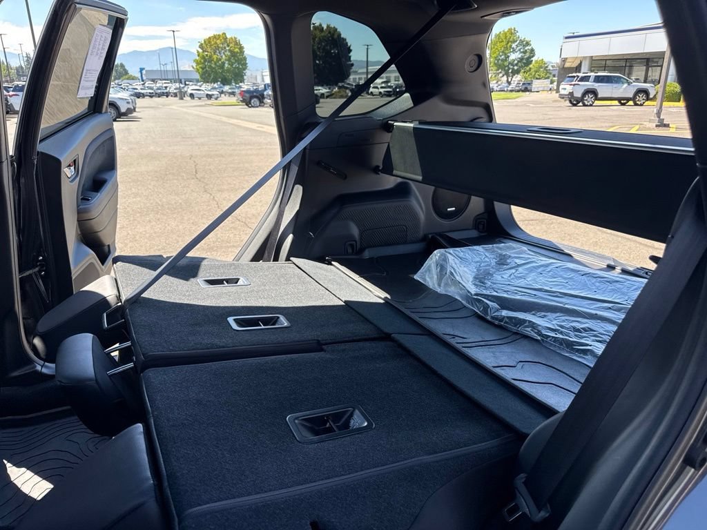 Certified 2025 Subaru Forester Touring AWD/4WD image 16