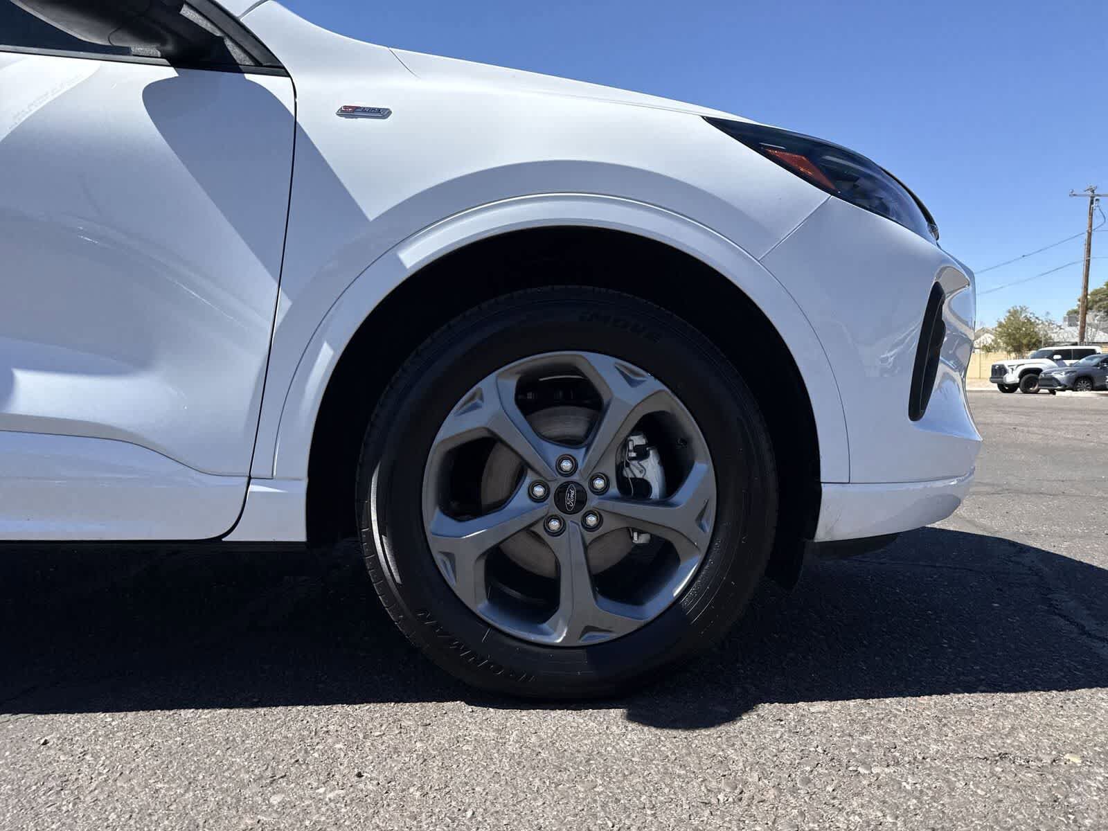 Used 2023 Ford Escape ST-Line AWD/4WD image 10