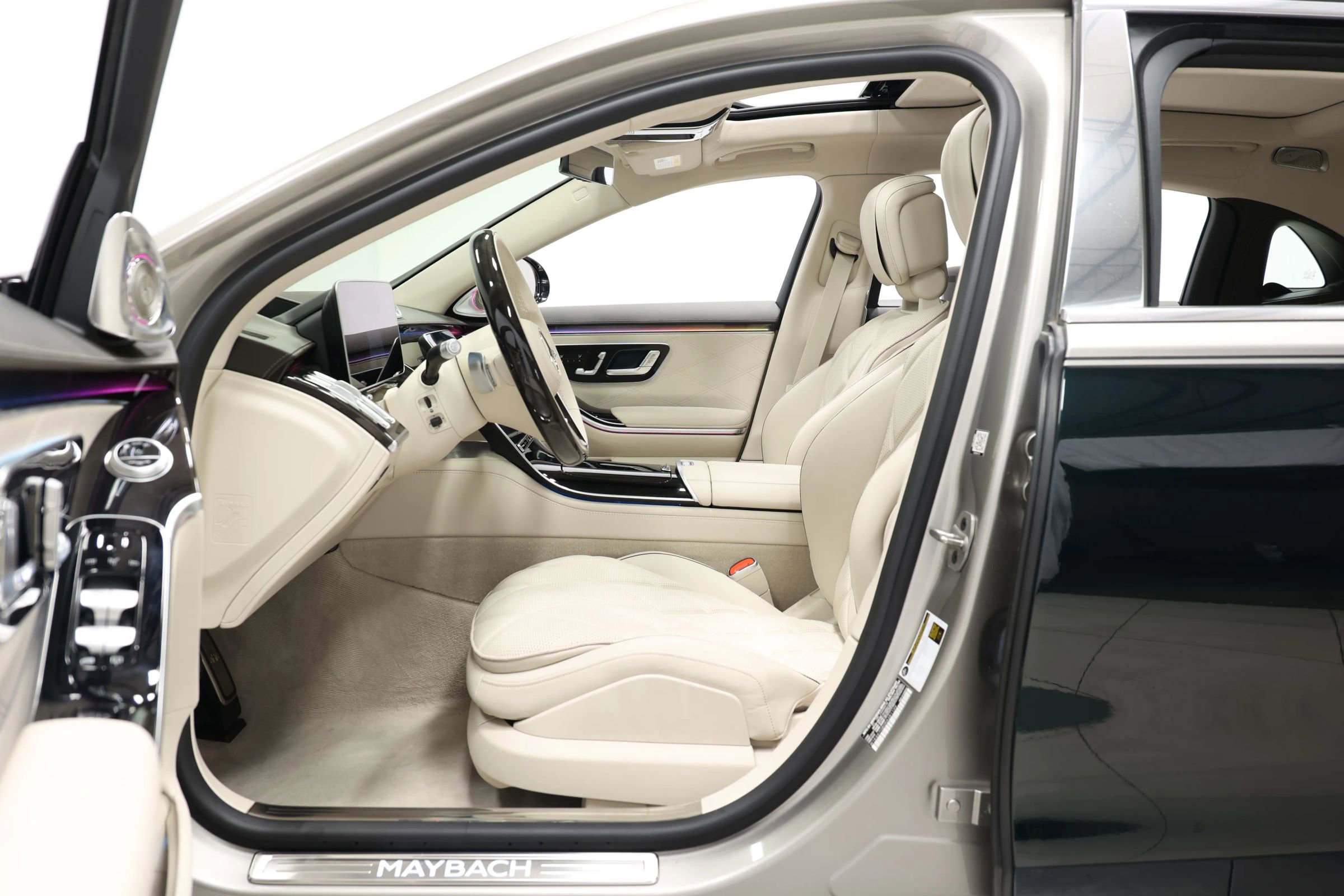 Used 2024 Mercedes-Benz Maybach S 580 4MATIC image 18