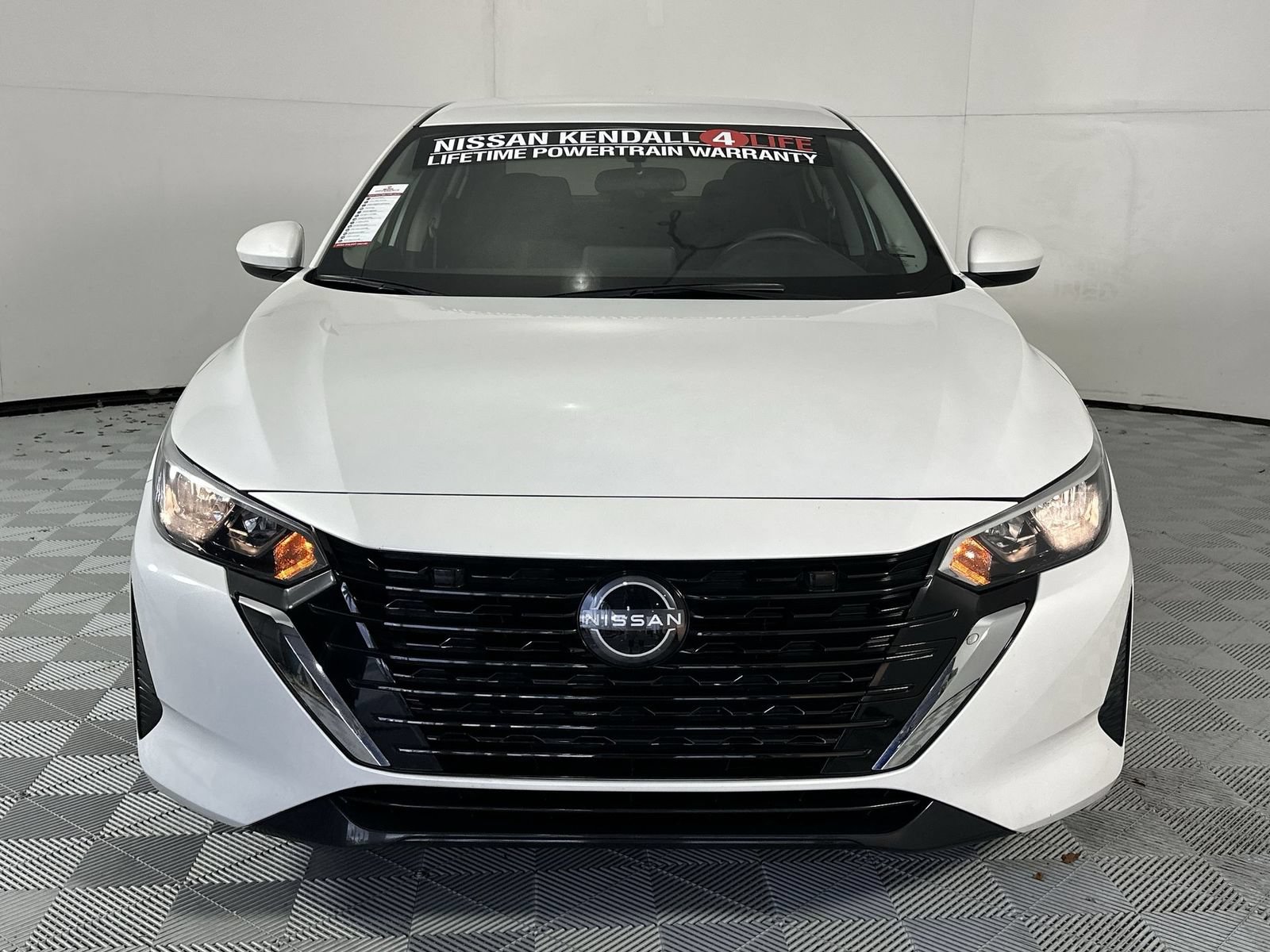 Certified 2024 Nissan Sentra SV FWD image 3
