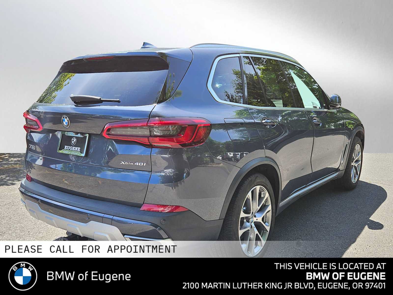 Used 2019 BMW X5 xDrive40i w/ Premium Package 2 AWD/4WD image 3