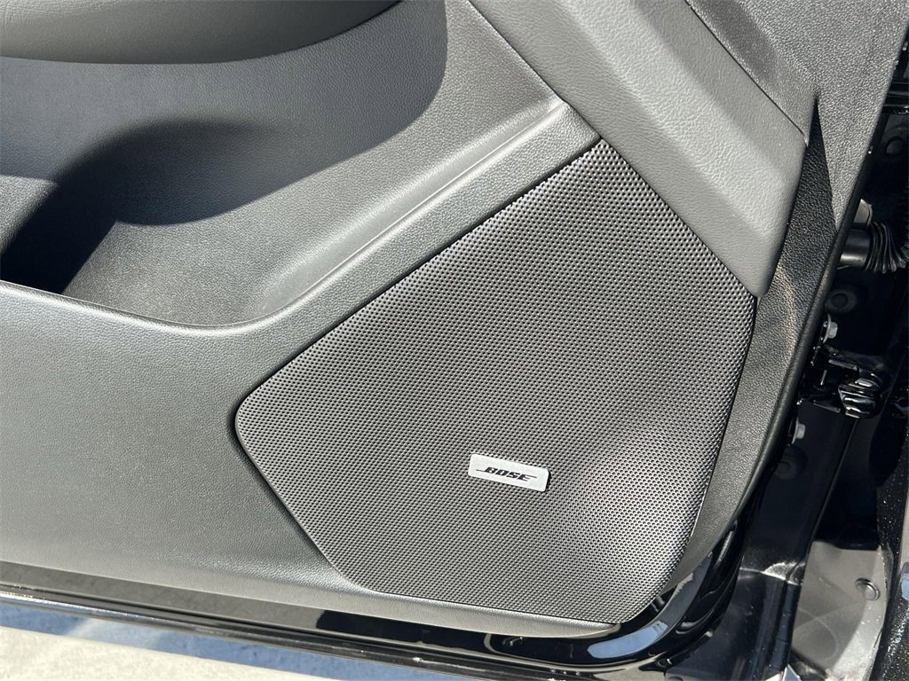 New 2025 Cadillac XT6 Luxury image 21