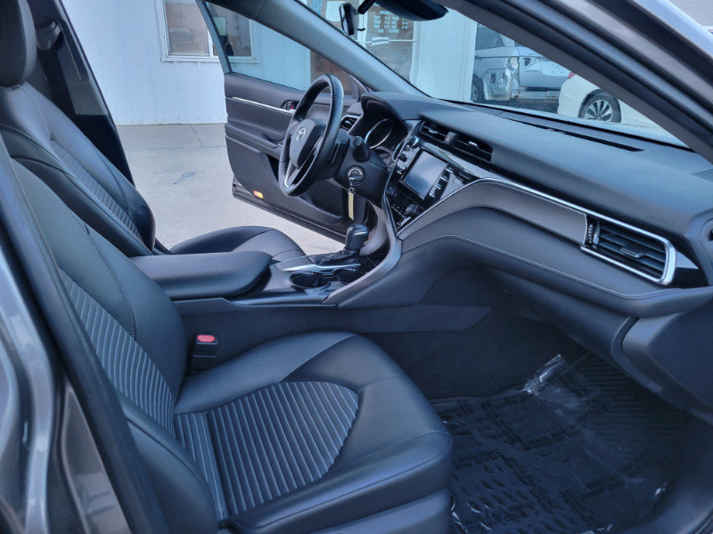 Used 2018 Toyota Camry SE FWD image 27