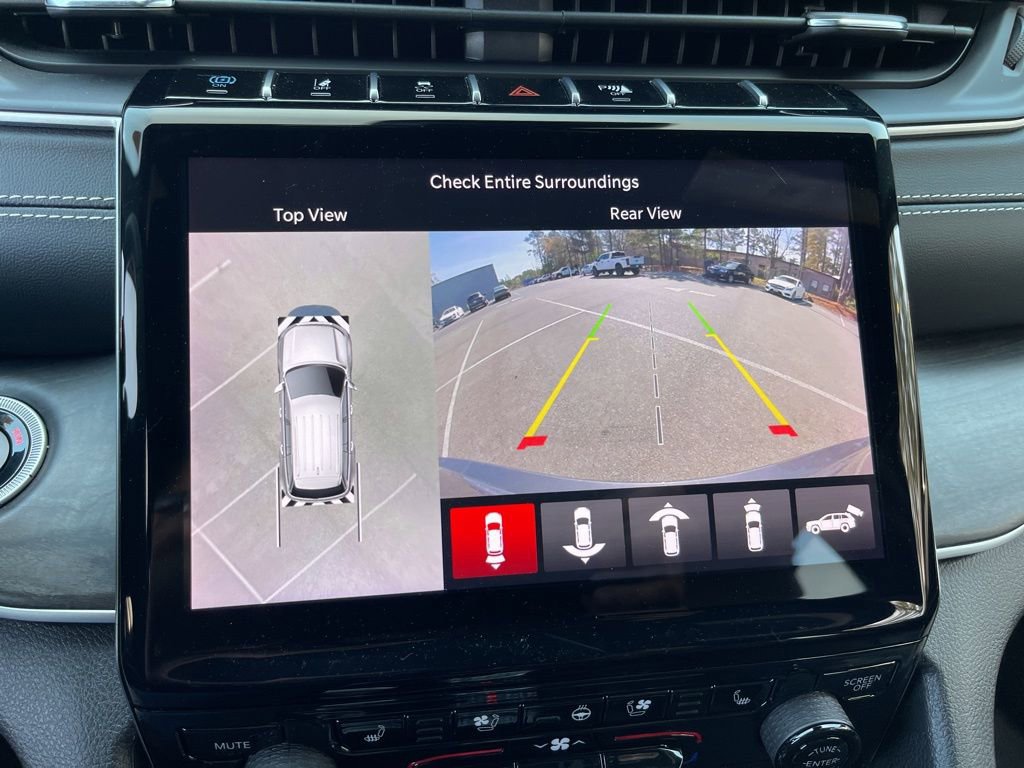 Used 2024 Jeep Grand Cherokee Limited 4xe image 12