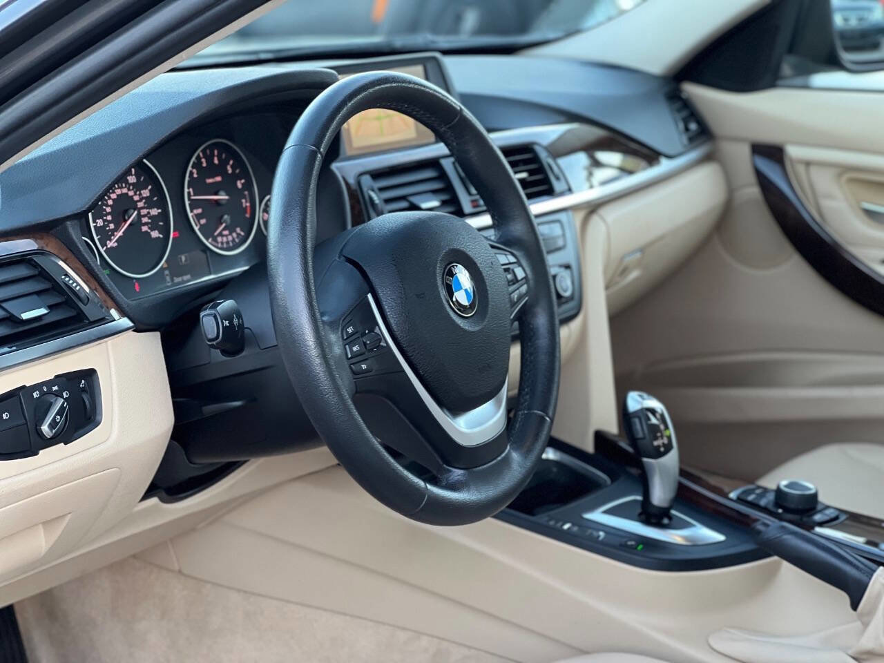 Used 2014 BMW 328i Sedan RWD image 15