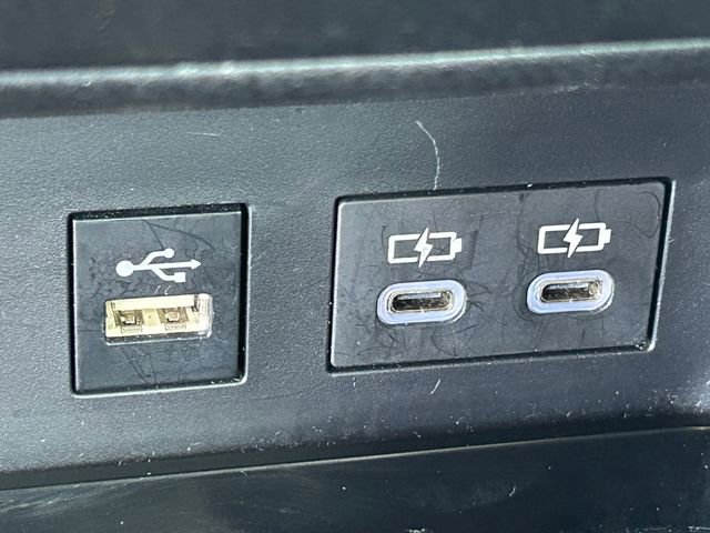 Used 2025 Toyota Camry LE FWD image 17