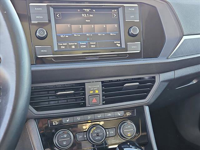 Used 2024 Volkswagen Jetta SE image 14