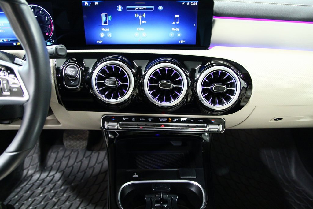 Used 2025 Mercedes-Benz CLA 250 CLA 250 image 20