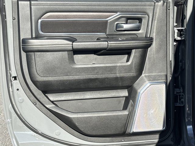 Used 2026 RAM 2500 Laramie AWD/4WD image 25