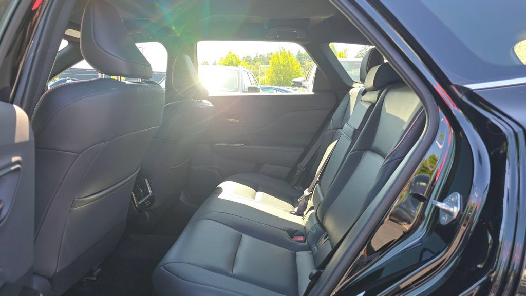 Used 2025 Toyota Crown Signia AWD/4WD image 16