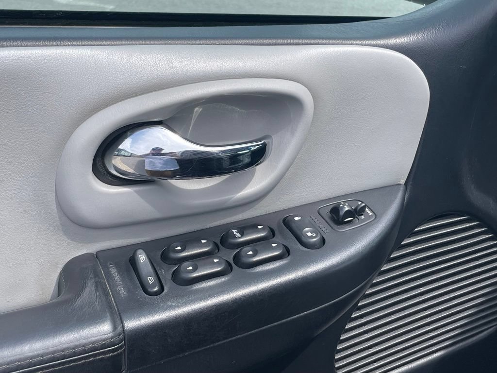 Used 2003 Ford F150 Harley-Davidson RWD image 12