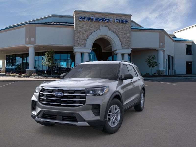 New 2026 Ford Explorer Active RWD video 2