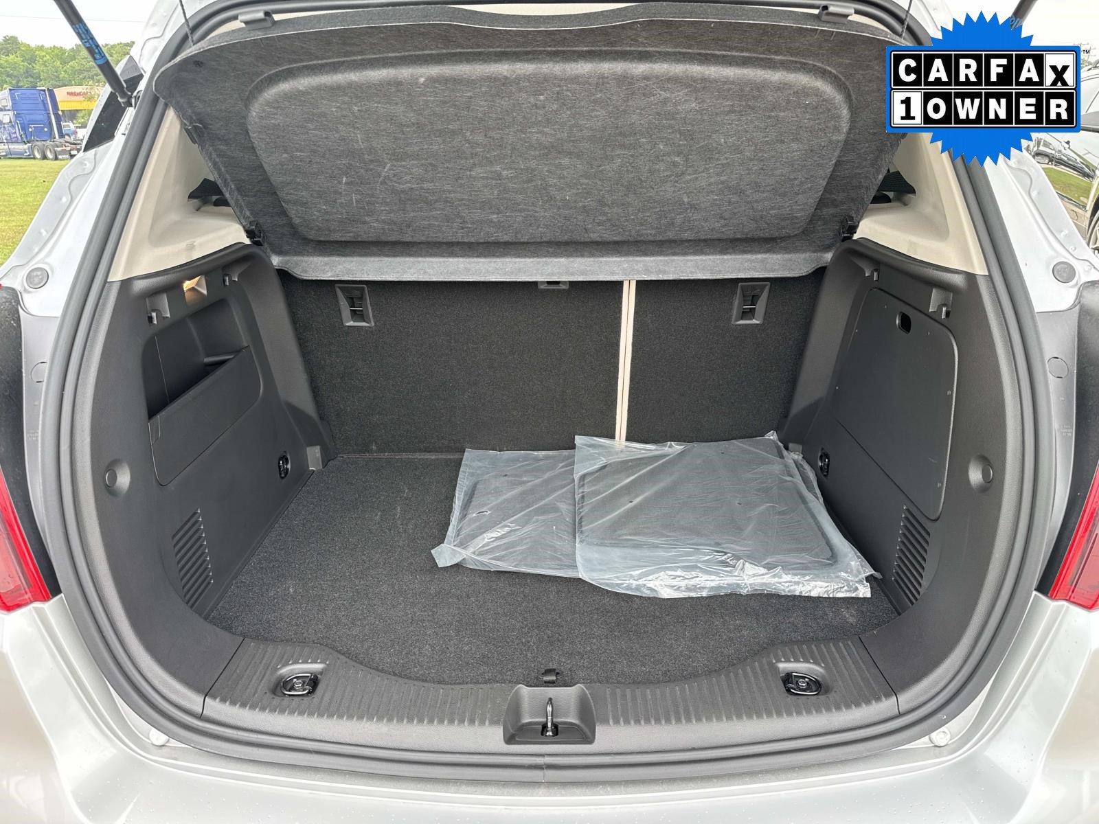 Used 2019 Buick Encore Essence w/ Safety Package II FWD image 12