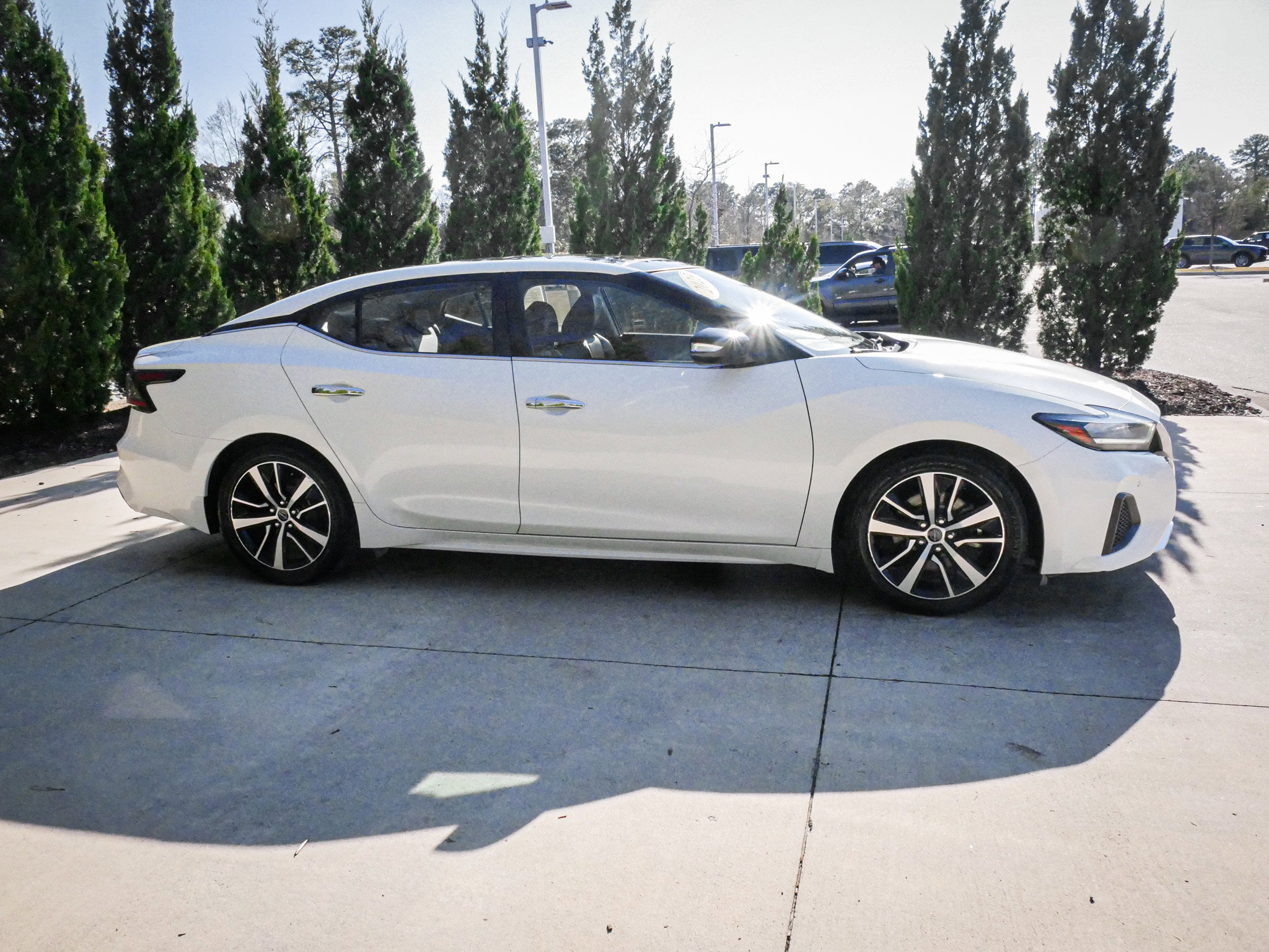 Used 2023 Nissan Maxima SL FWD image 11