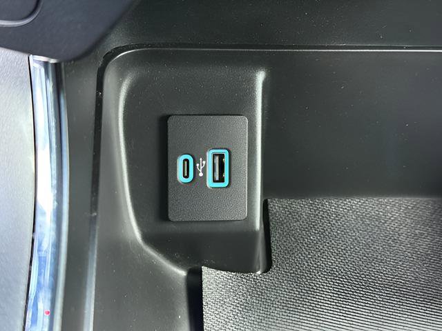 Used 2023 Ford F150 XLT w/ Equipment Group 302A High AWD/4WD image 14