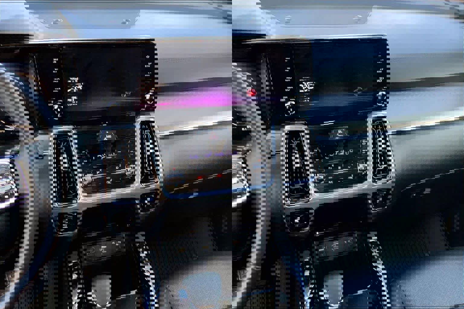 Used 2023 Kia Sorento SX image 6