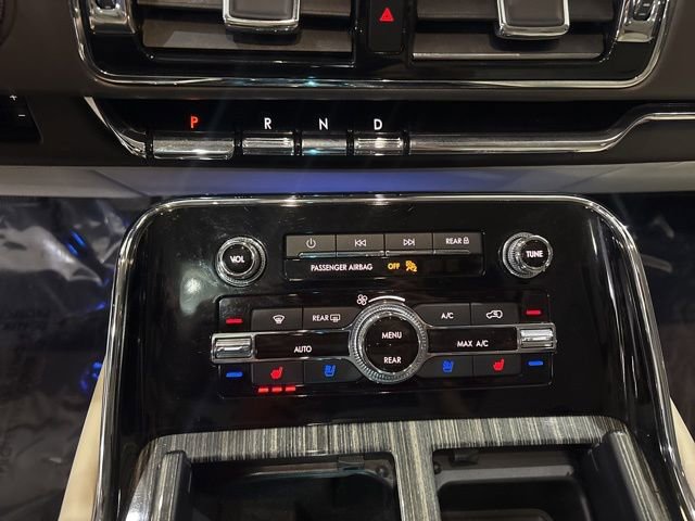 Used 2021 Lincoln Navigator Black Label AWD/4WD image 21