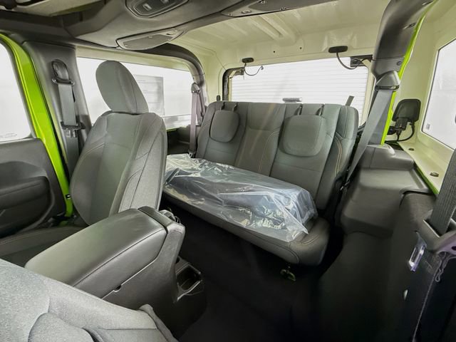 Used 2025 Jeep Wrangler Sport image 22