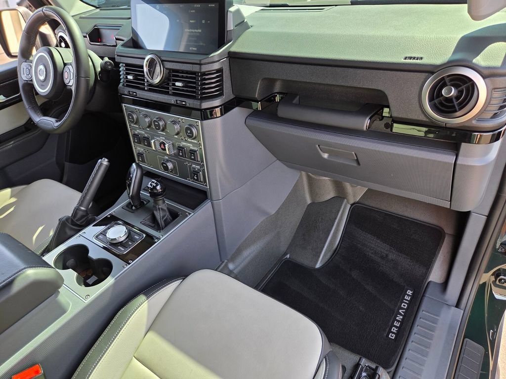 Used 2024 INEOS Grenadier Station Wagon AWD/4WD image 17