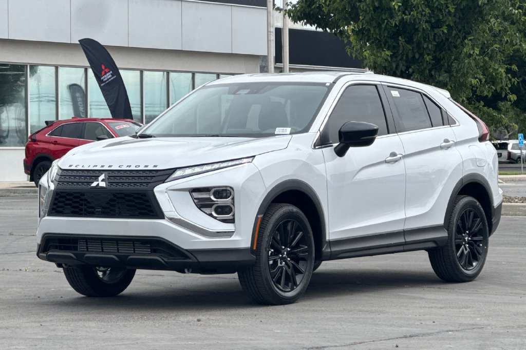 New 2026 Mitsubishi Eclipse Cross LE AWD/4WD image 11