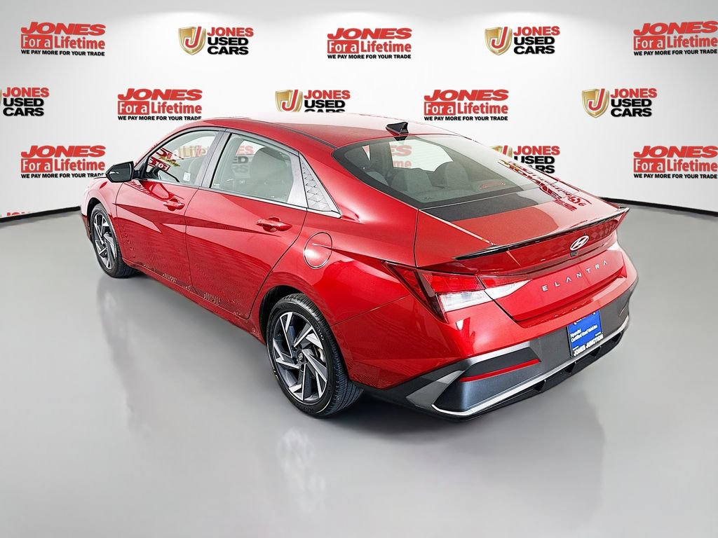 Certified 2025 Hyundai Elantra Sport w/ Cargo Package FWD image 2