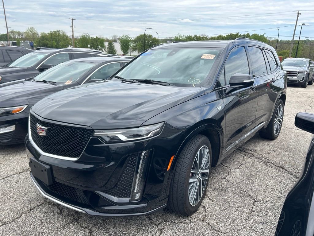 Used 2024 Cadillac XT6 Sport w/ Technology Package AWD/4WD image 5
