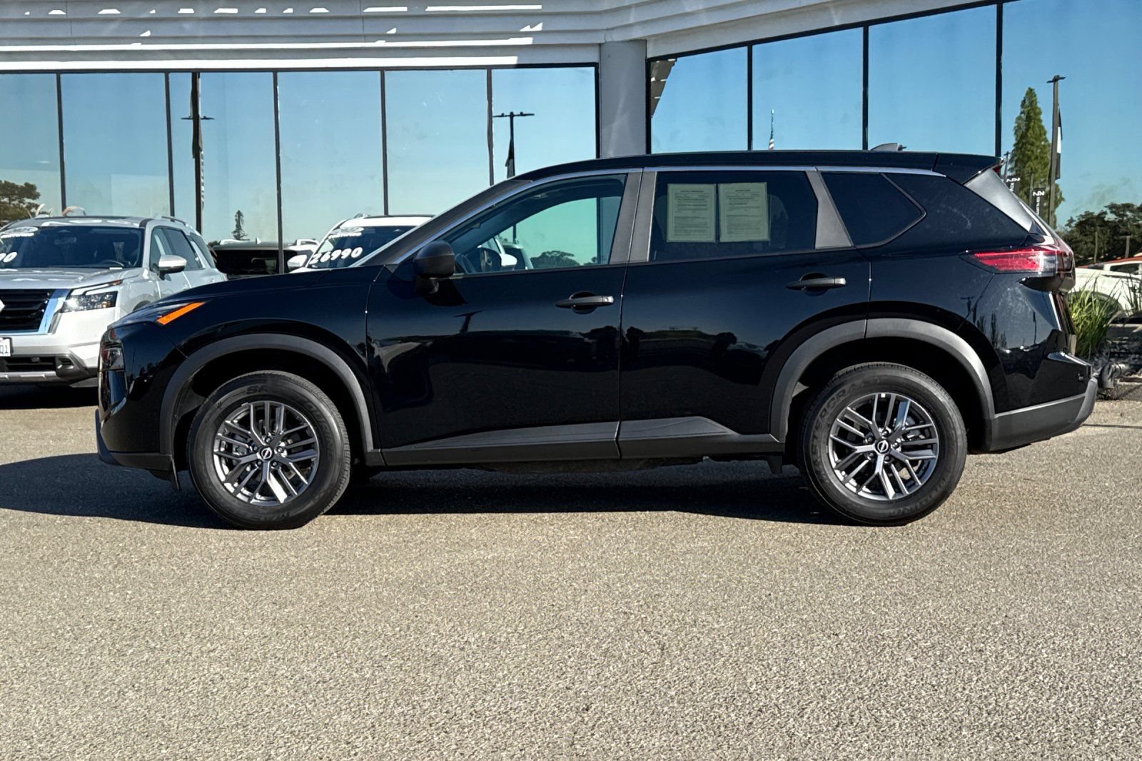 Certified 2024 Nissan Rogue S AWD/4WD image 9