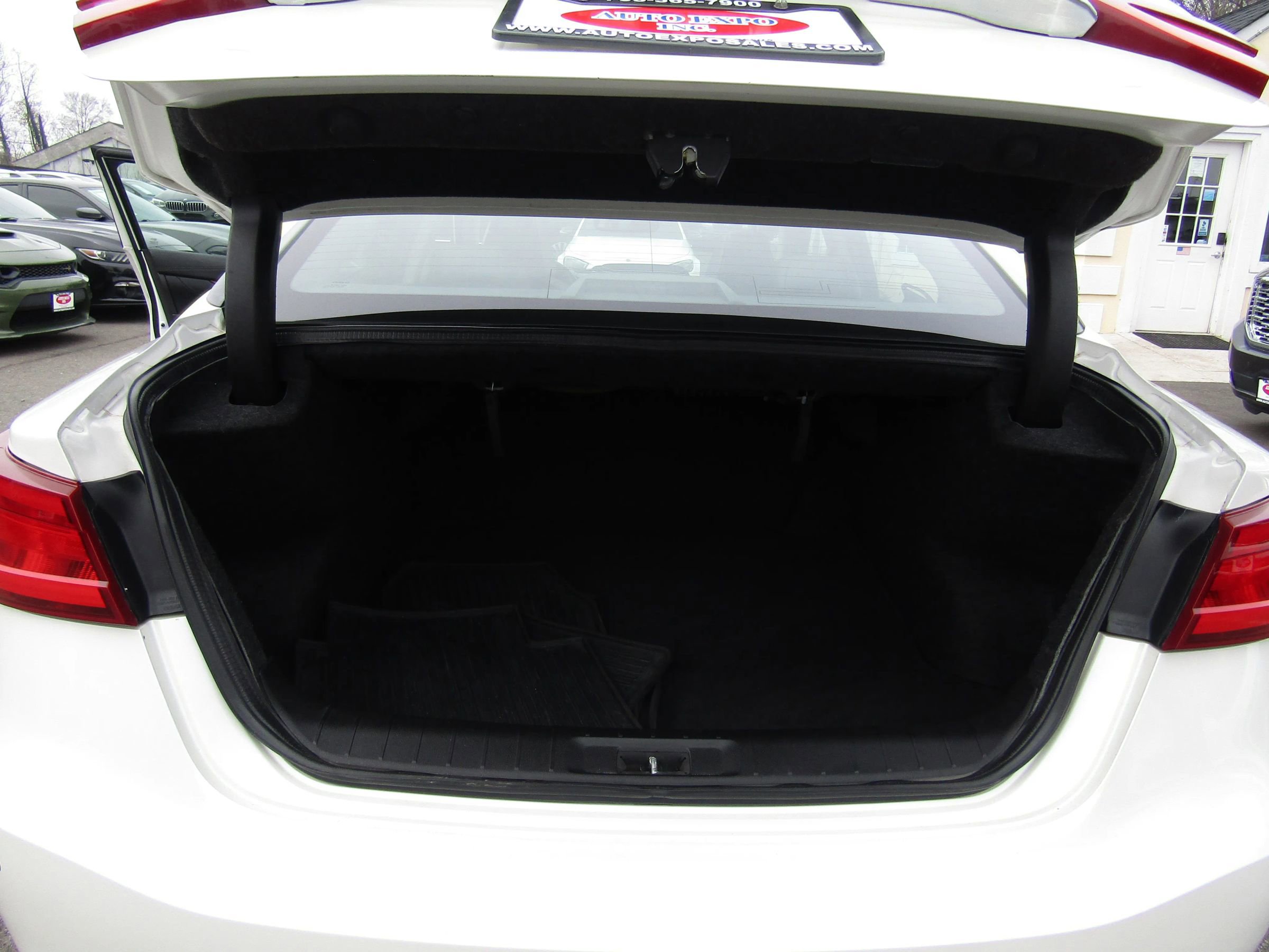 Used 2016 Nissan Maxima Platinum image 22