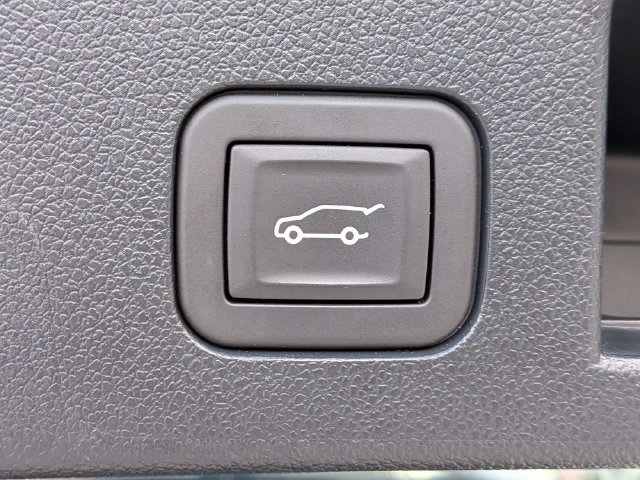 Used 2025 Chevrolet Equinox LT w/ Convenience Package II FWD image 15