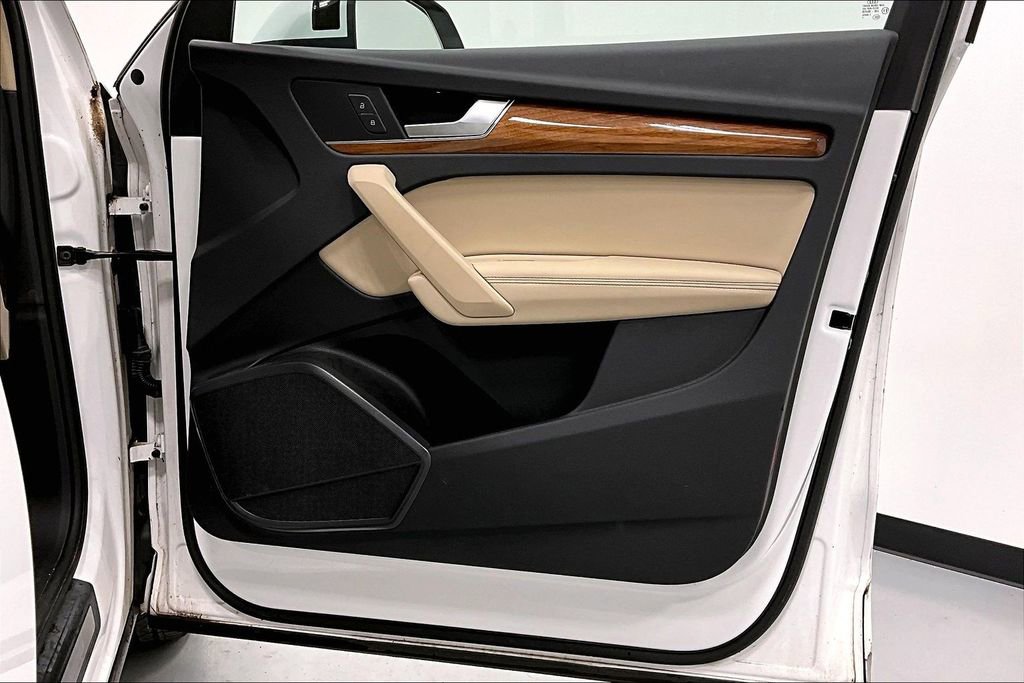 Used 2021 Audi Q5 2.0T Premium Plus w/ Premium Plus Package image 23