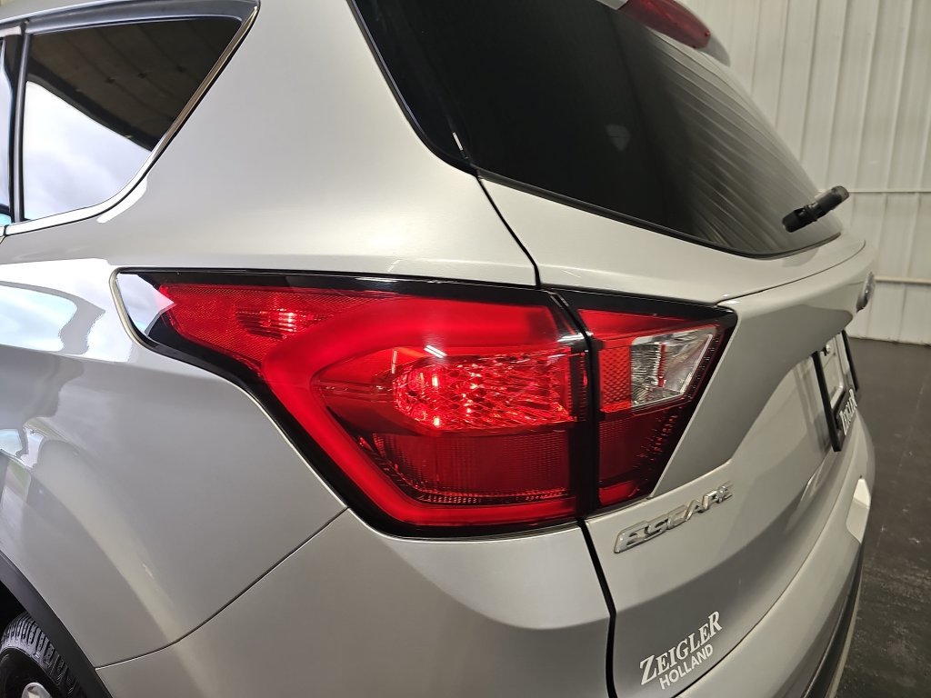 Used 2019 Ford Escape SE AWD/4WD image 33