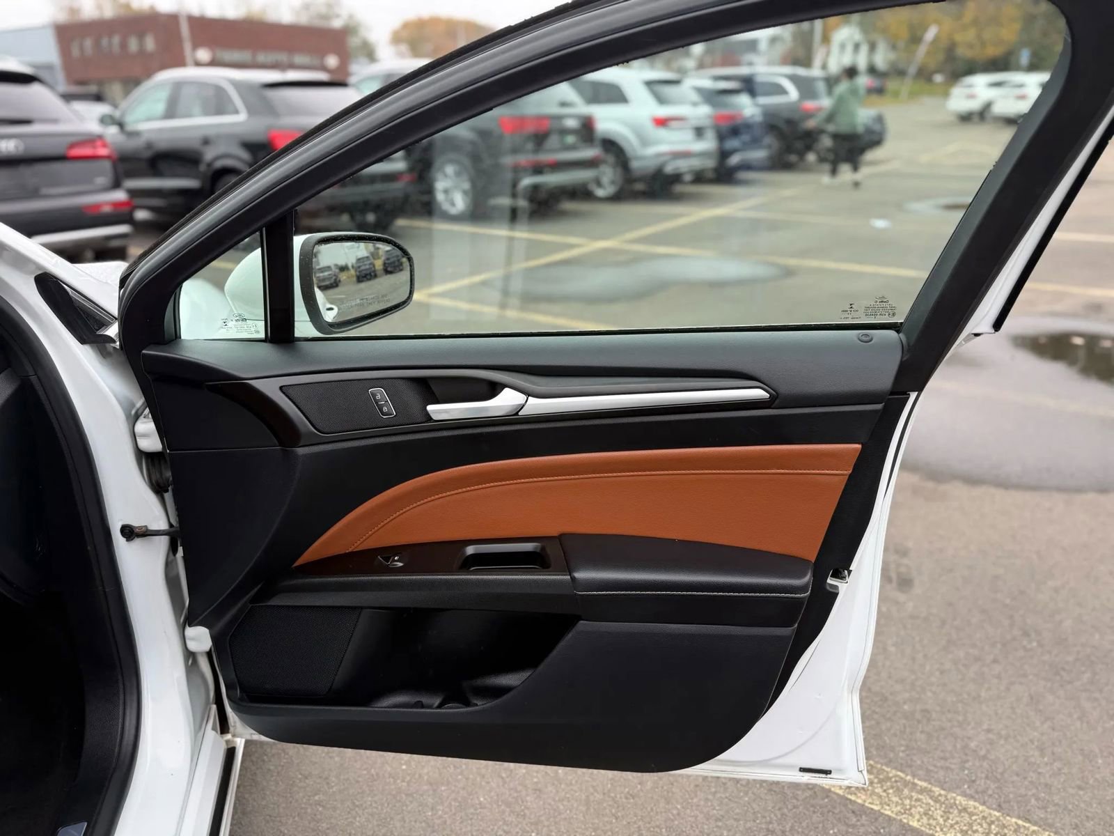 Used 2020 Ford Fusion Titanium image 17