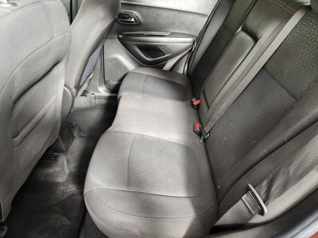 Used 2020 Chevrolet Trax LS w/ Tint and Cruise Package AWD/4WD image 29