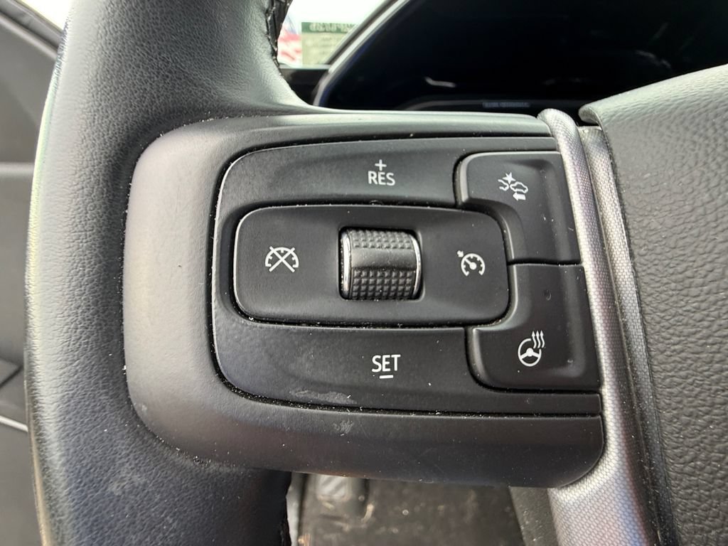 Used 2025 GMC Sierra 1500 SLT AWD/4WD image 16