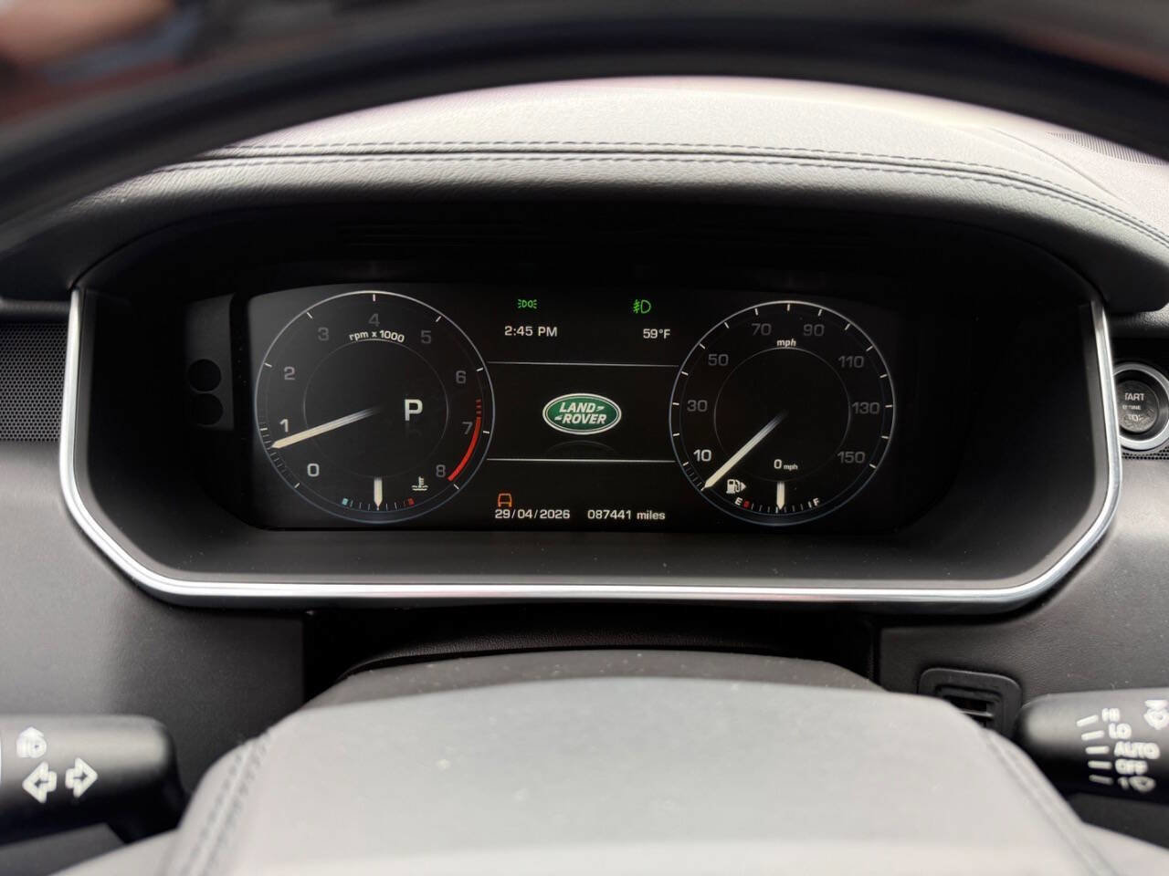 Used 2015 Land Rover Range Rover HSE AWD/4WD image 23
