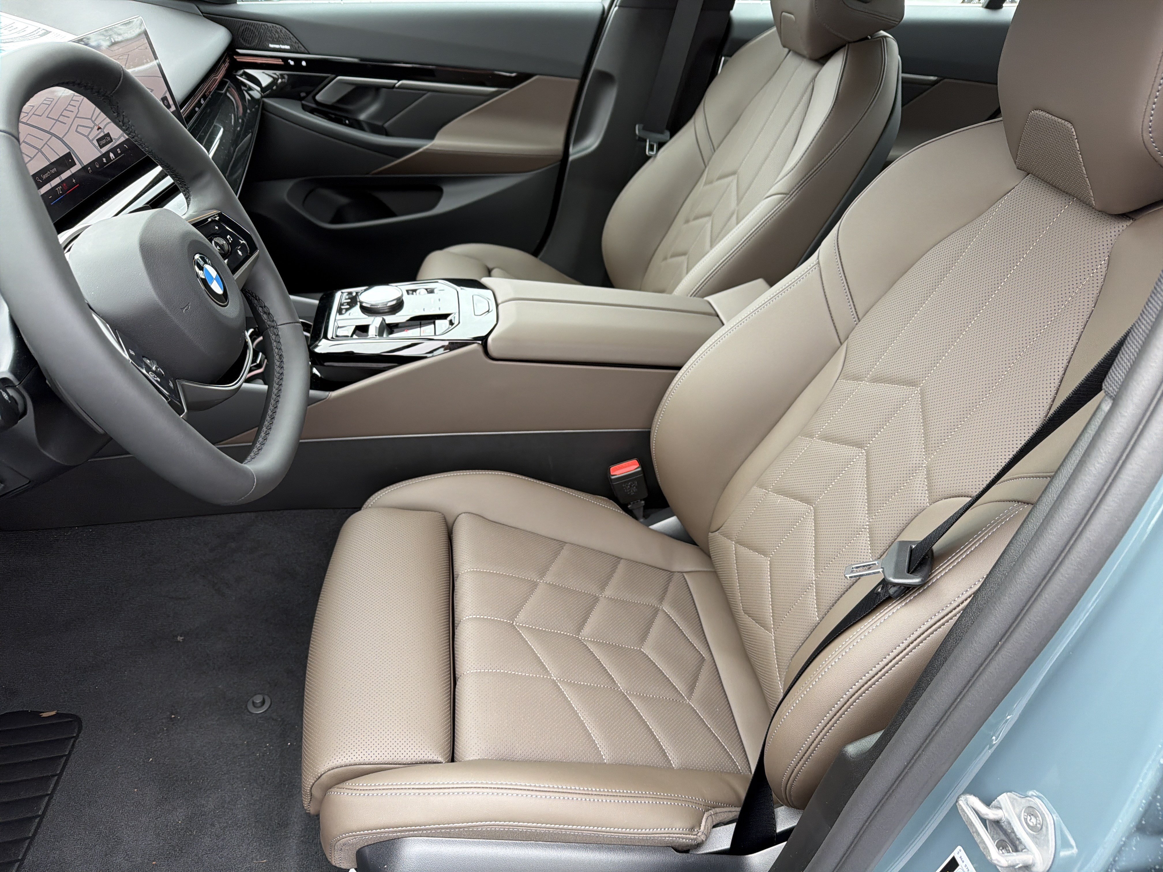 Certified 2026 BMW 530i w/ Convenience Package RWD image 17