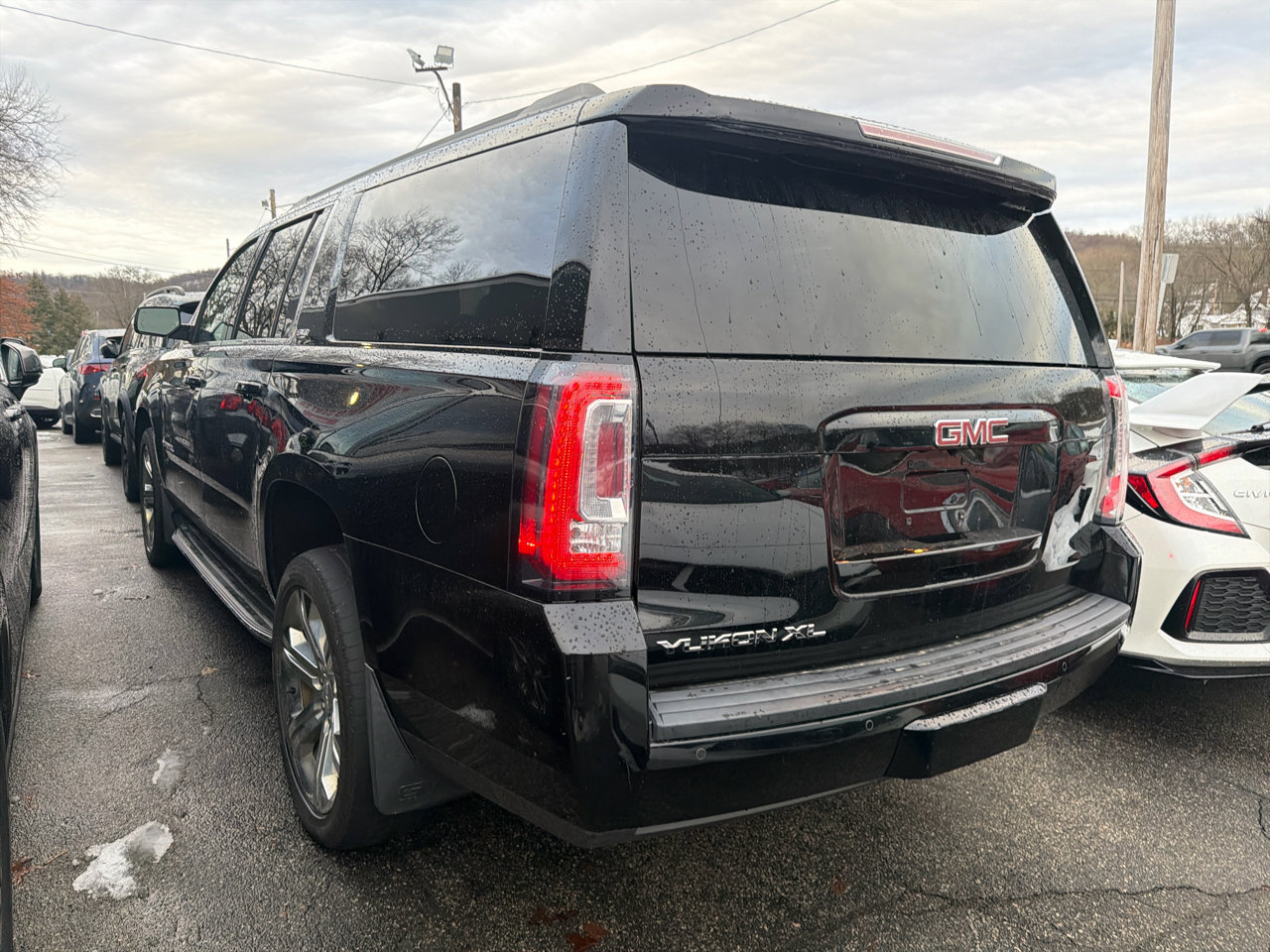 Used 2016 GMC Yukon XL SLT w/ Open Road Package image 12