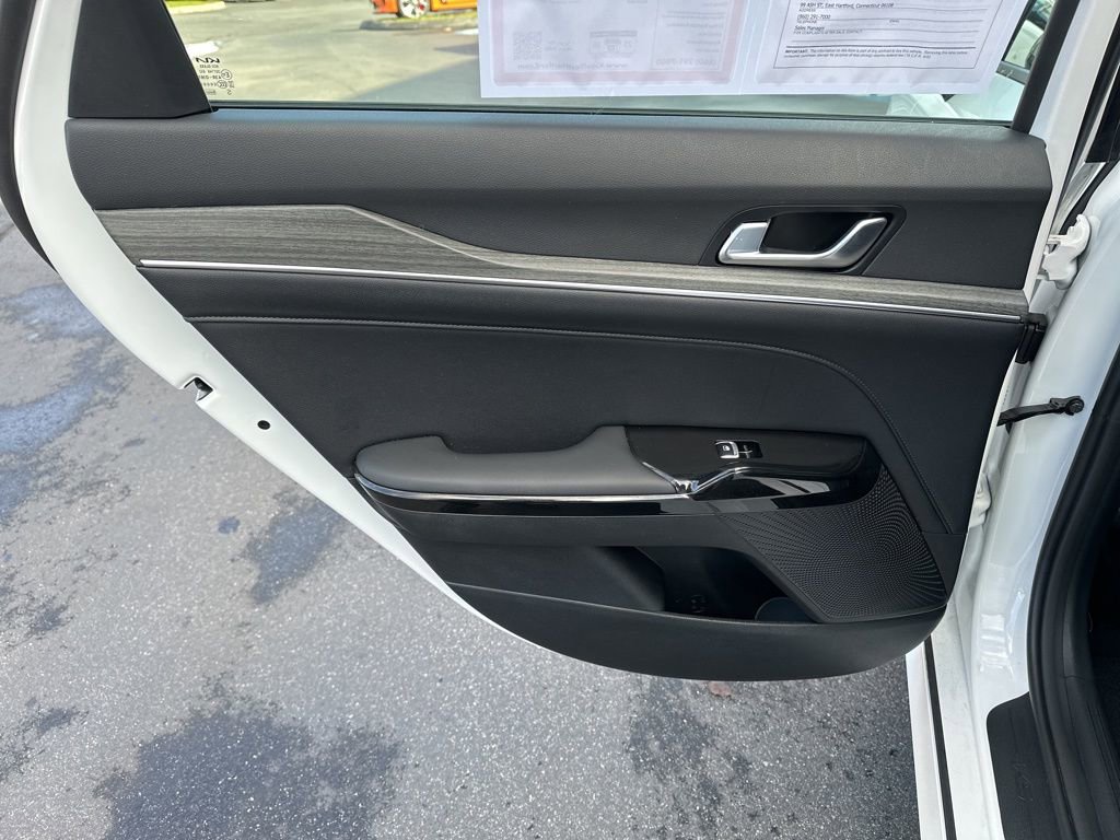 Used 2025 Kia K5 EX image 19