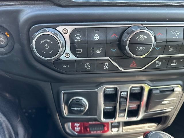 Used 2023 Jeep Wrangler Unlimited Rubicon w/ LED Lighting Group AWD/4WD image 12