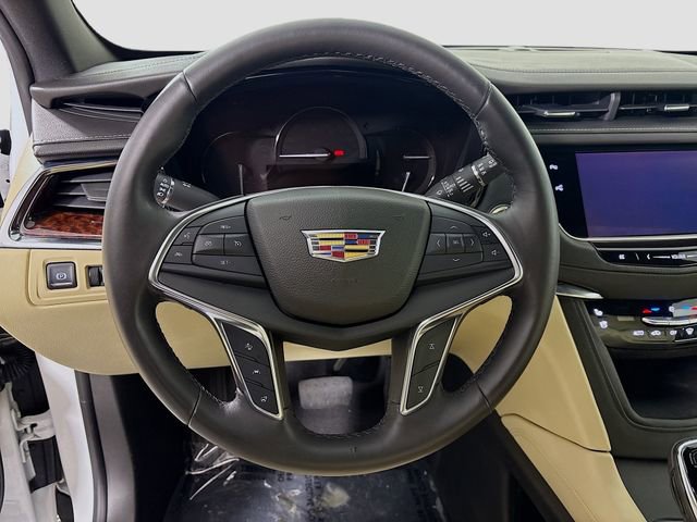 Used 2017 Cadillac XT5 Premium Luxury w/ Driver Assist Package image 12