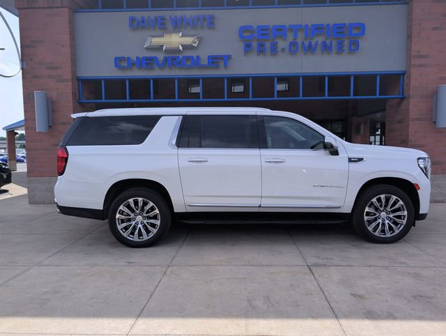 Used 2021 GMC Yukon XL Denali w/ LPO, Illumination Package AWD/4WD image 10