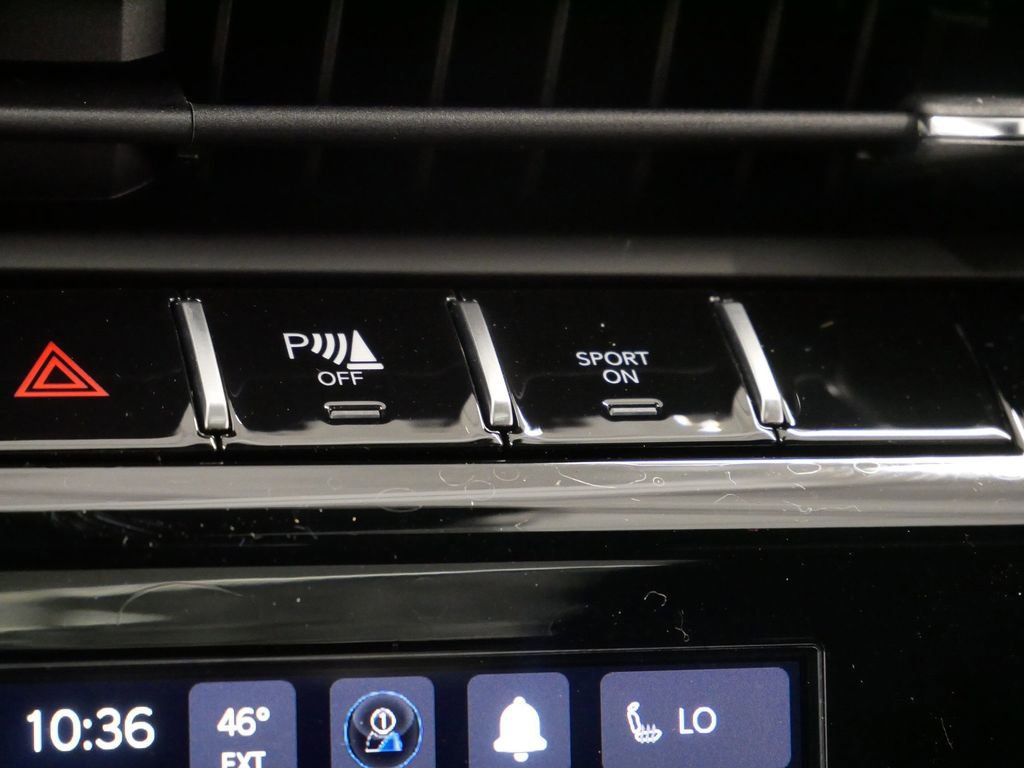 New 2025 Jeep Grand Cherokee Laredo w/ Luxury Tech Group I image 38