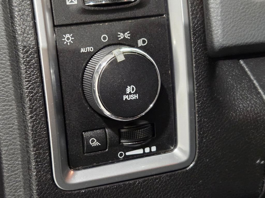 Used 2013 RAM 2500 Big Horn image 13