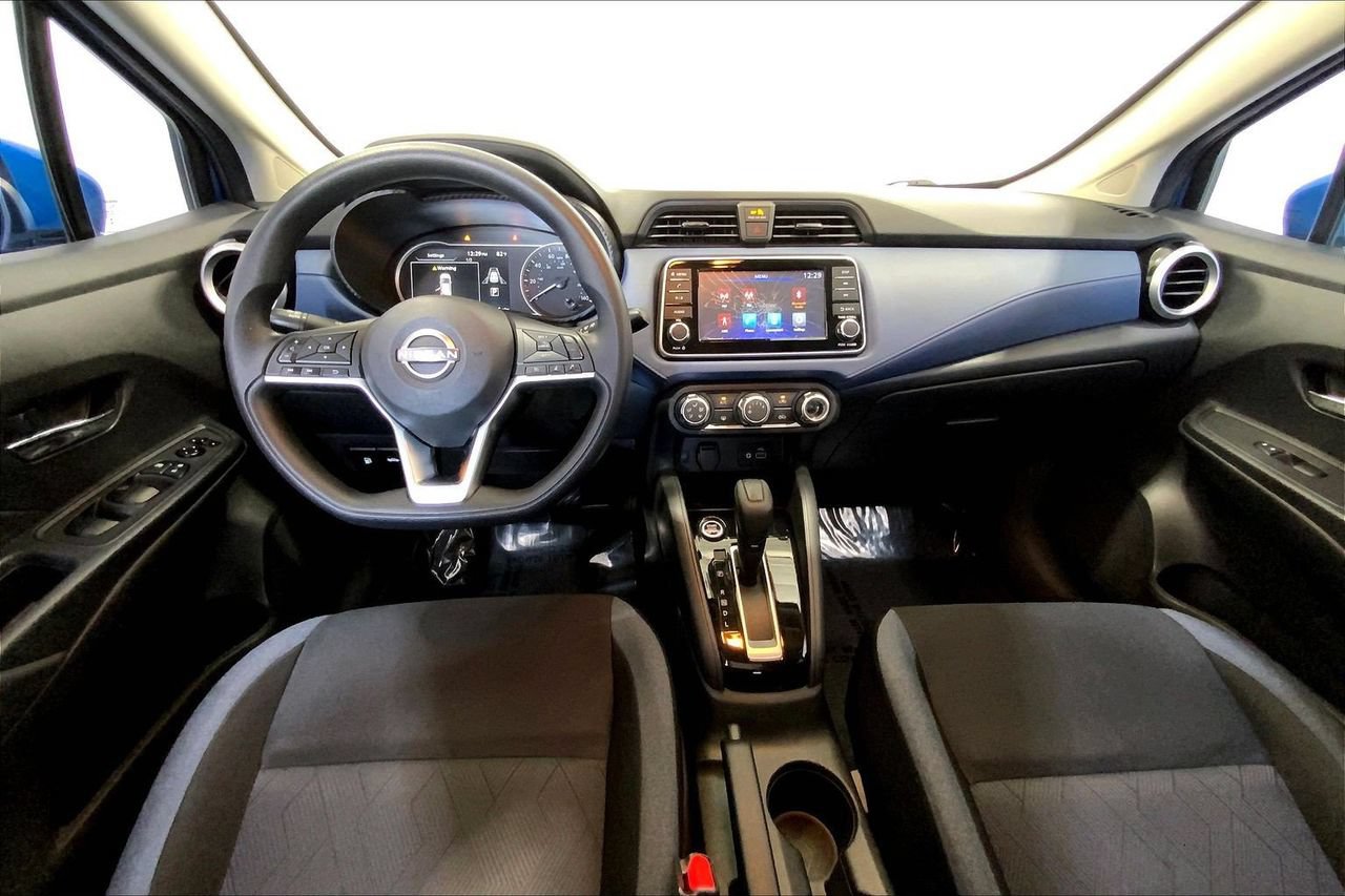 Used 2023 Nissan Versa SV FWD image 15