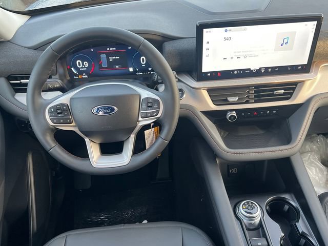 Used 2026 Ford Explorer Active w/ Active Comfort Package AWD/4WD image 14